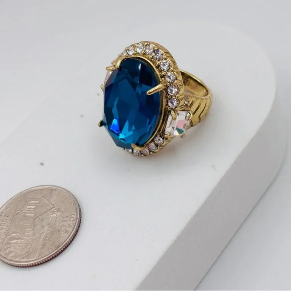 Heidi Daus Crystal Ring - Size 7 firm price - Picture 2 of 8